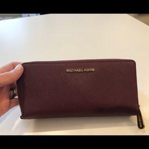 Michael Kora wallet